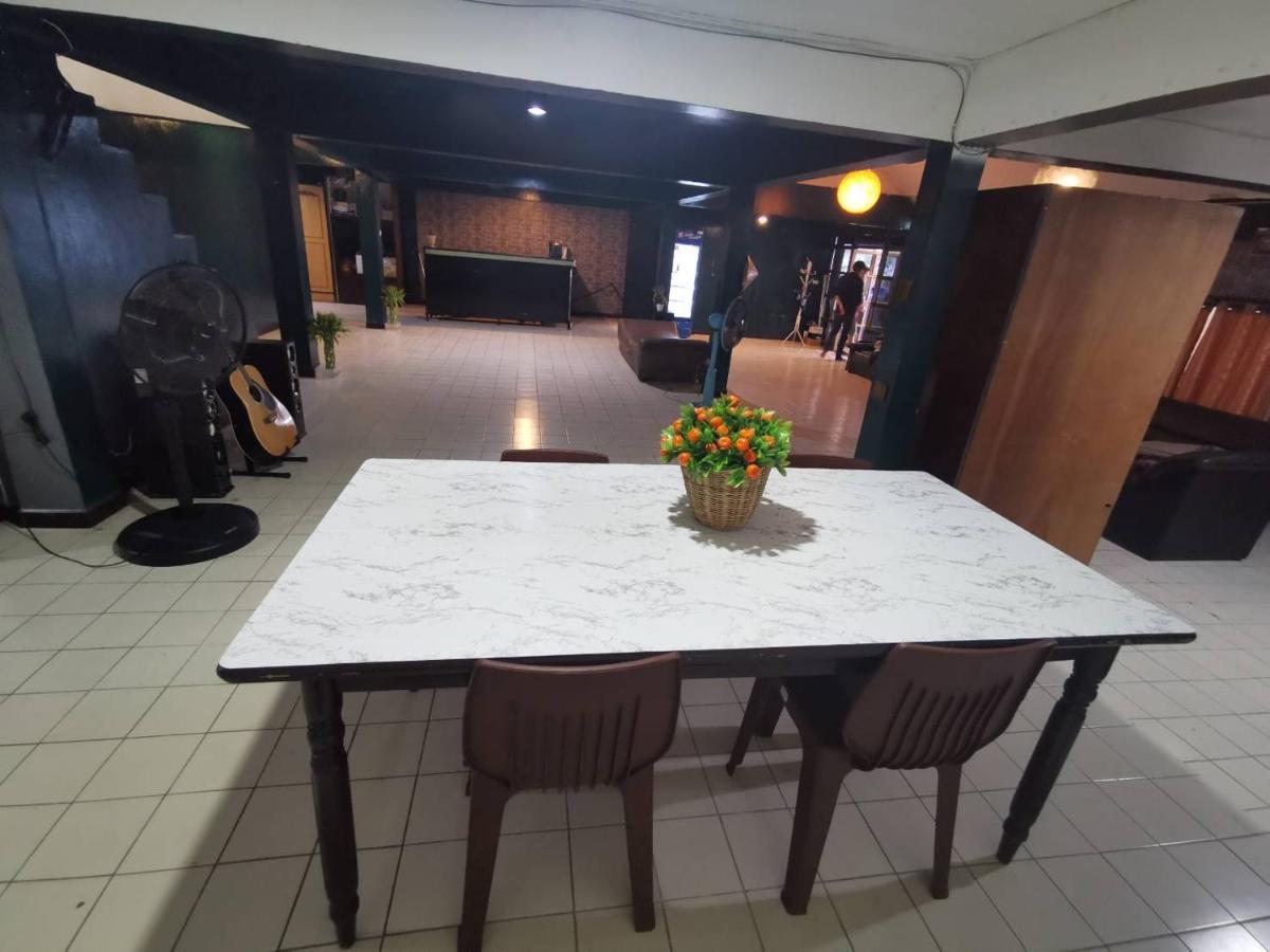 Hotel The Chiang Mai Walkers Extérieur photo